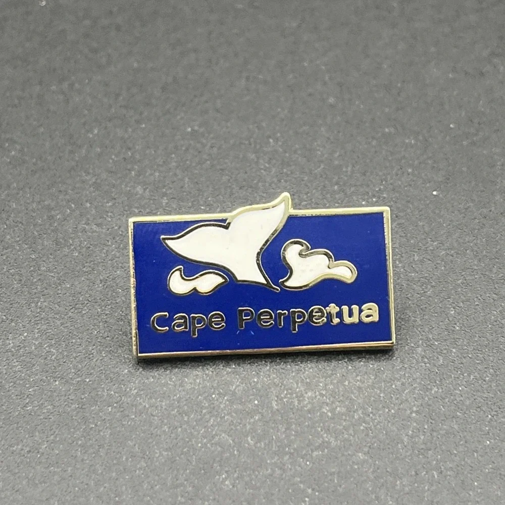 Cape Perpetua Oregon Coast Whale Lapel Hat Pin